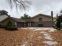 2607 N Stratford Road , Arlington Heights, IL 60004 primary photo