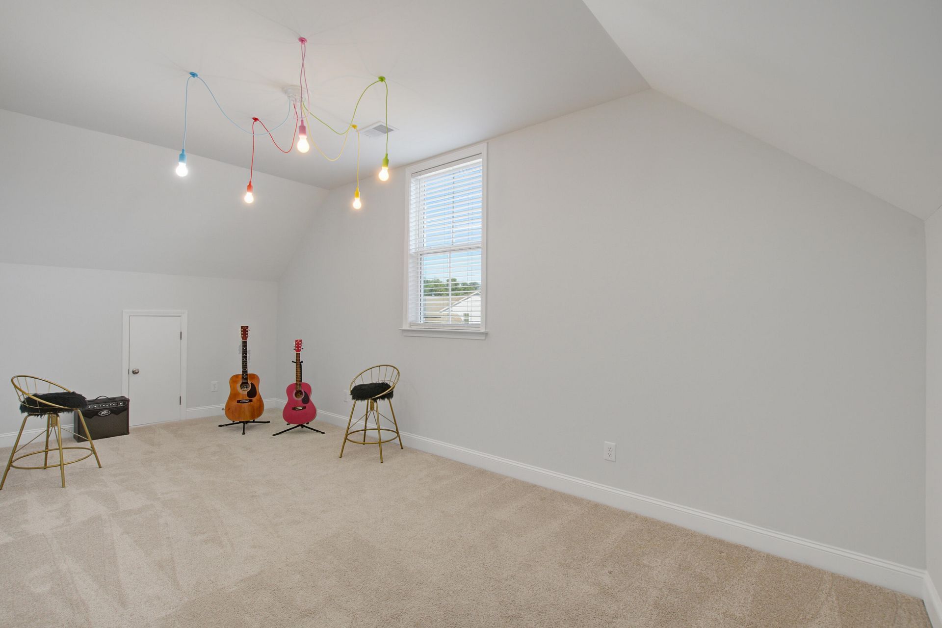 436 Eagleview Drive Photo 18