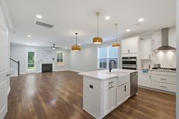 436 Eagleview Drive photo 4