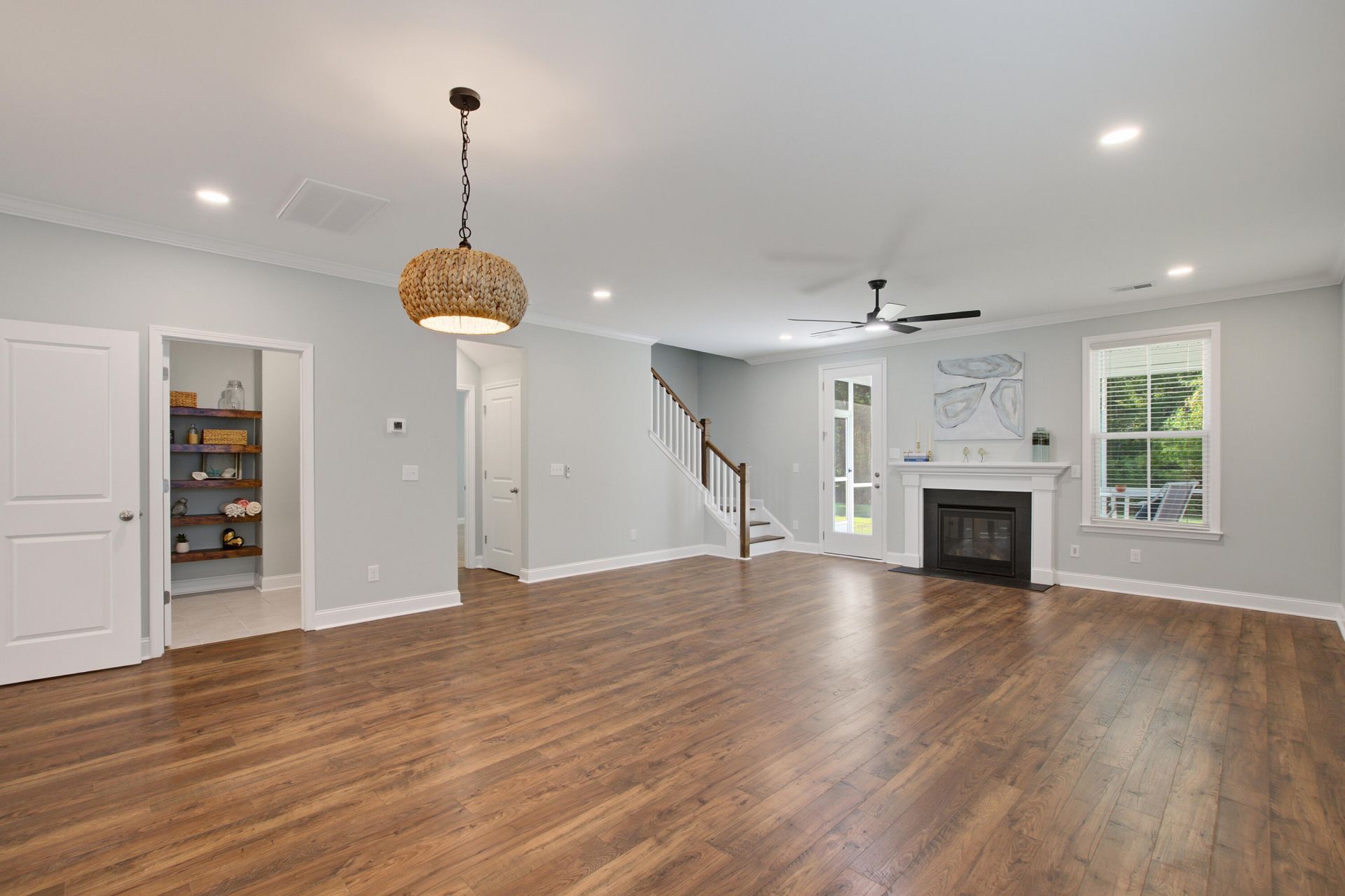 436 Eagleview Drive Photo 9