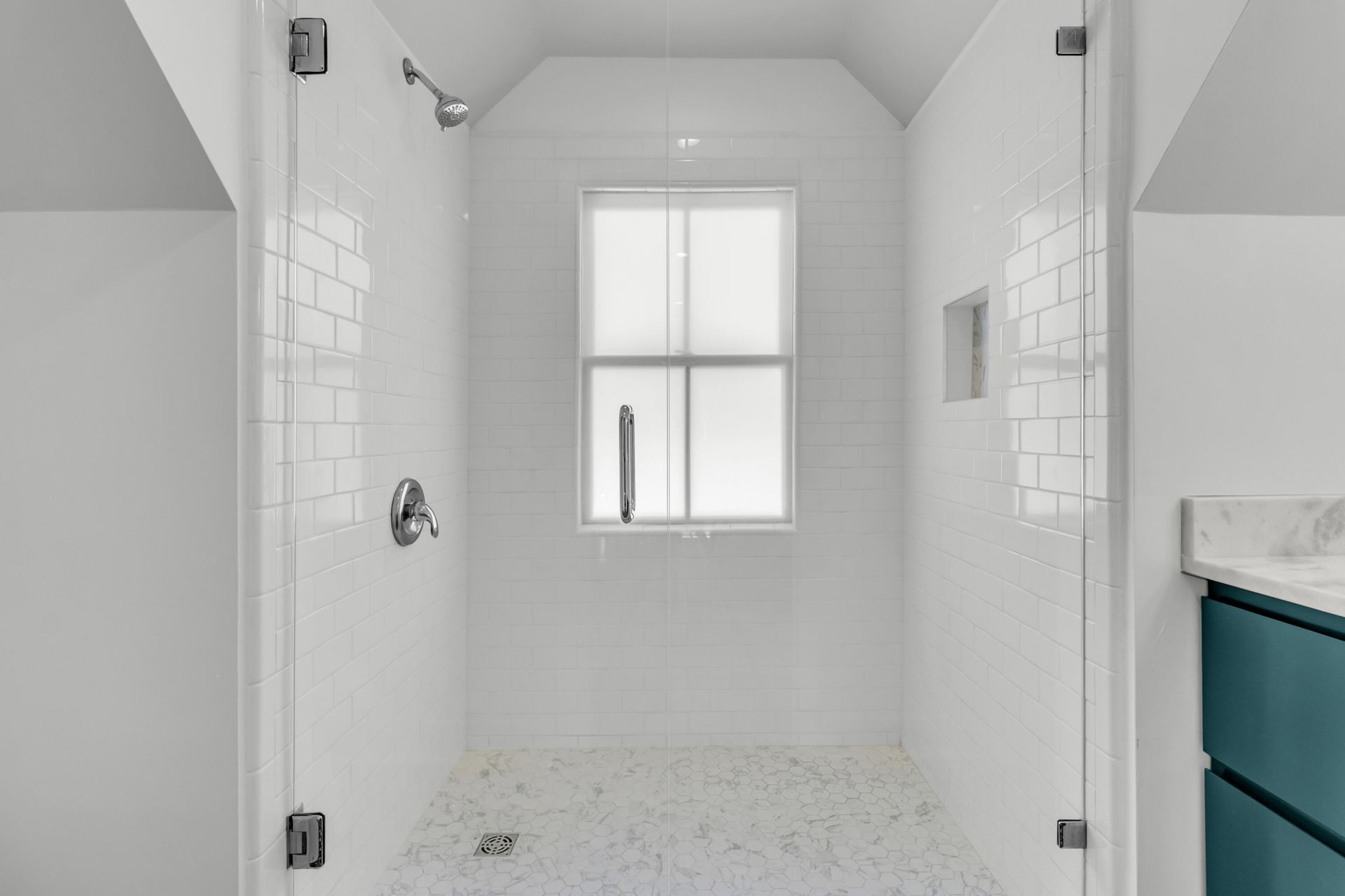 9 Elizabeth Street Photo 32
