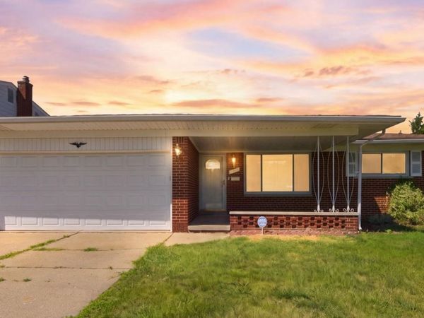 11165 Hanna Drive , Sterling Heights, Mi 48312