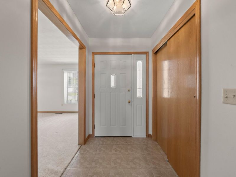 1545 Ojibwas Court , Grove City, OH 43123 Photo 6