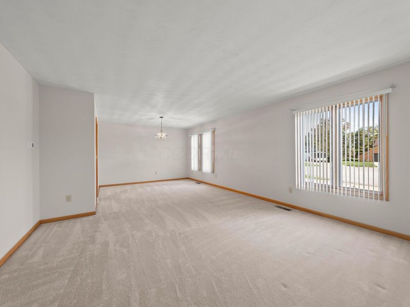1545 Ojibwas Court , Grove City, OH 43123 Photo 8