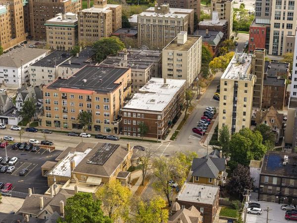 1714 E Kane PLACE, Unit I, Milwaukee, WI 53202
