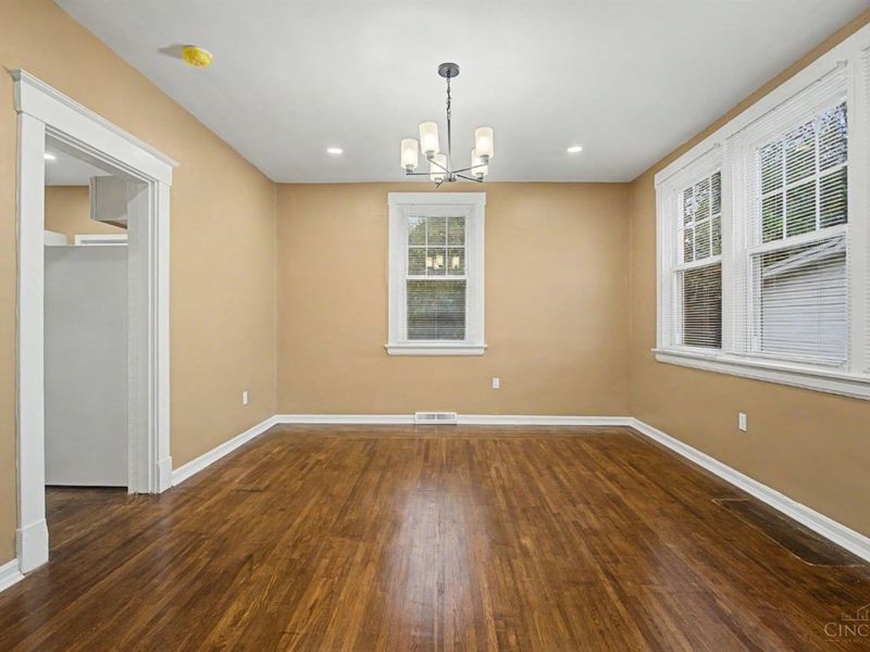 3483 Alta Vista Avenue, Cheviot, OH 45211 Photo 6
