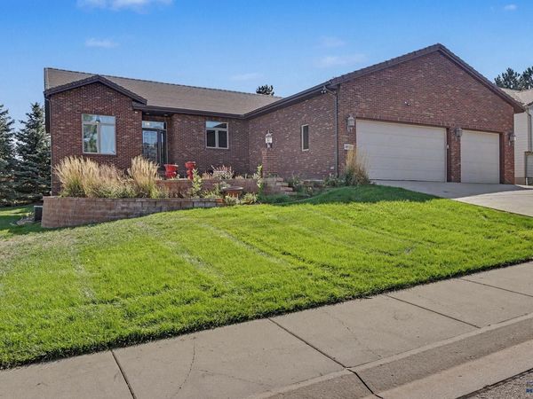 4120 AUGUSTA DR, Rapid City, SD 57701