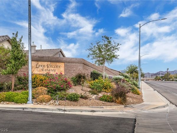 1035 New Creek Avenue , Henderson, NV 89015