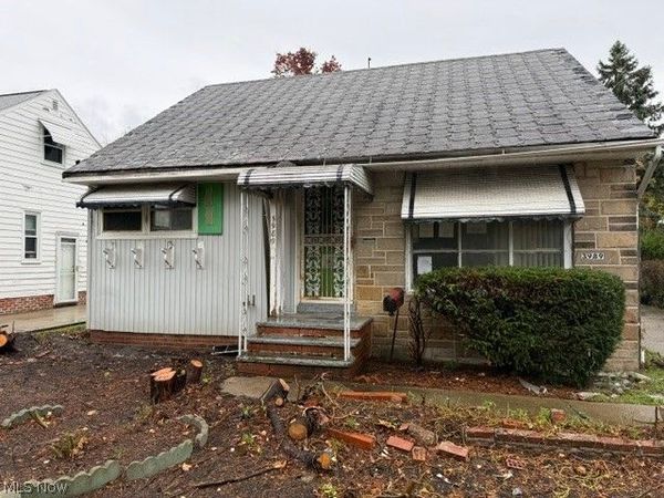 3989 Jo Ann Drive, Cleveland, OH 44122