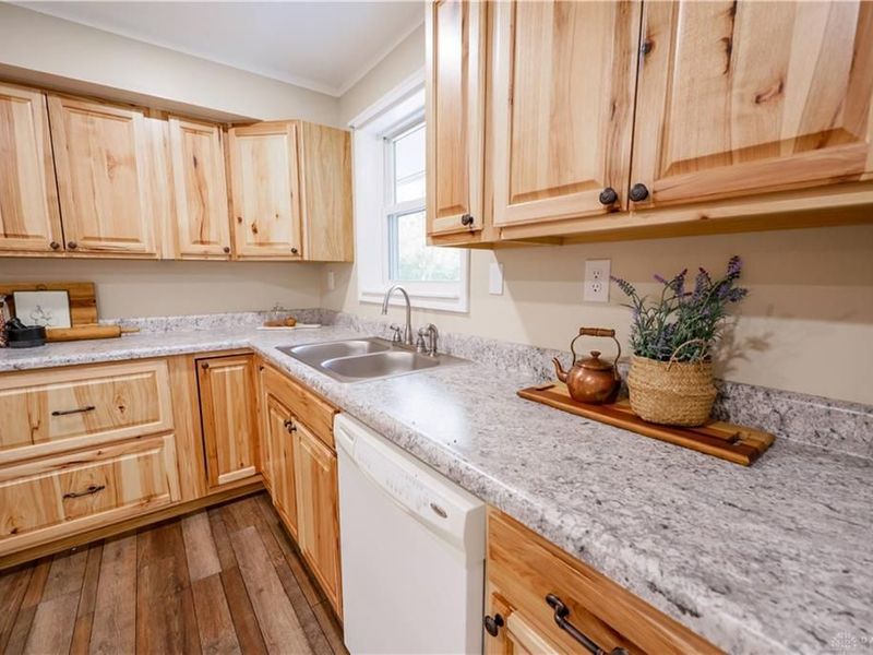 14421 Eaton Pike, New Lebanon, OH 45345 Photo 10