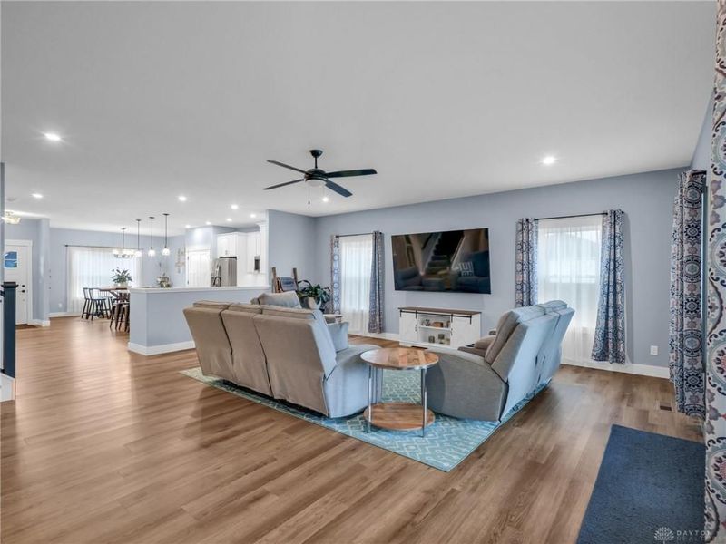 5554 Provemont Court, Tipp City, OH 45371 Photo 10