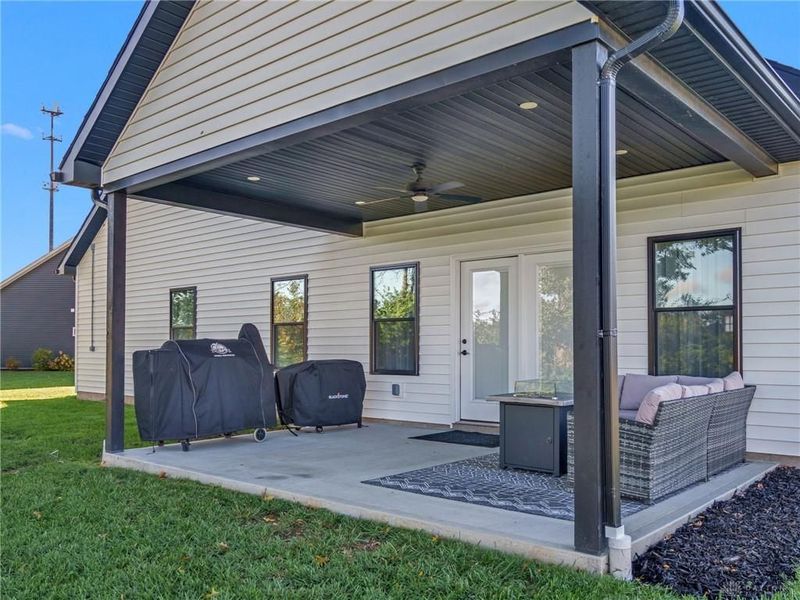 5554 Provemont Court, Tipp City, OH 45371 Photo 4