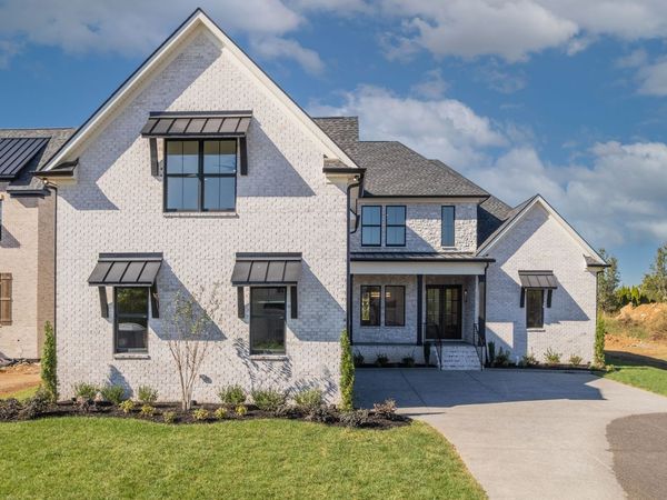 444 Bell Lake Rd , Gallatin, TN 37066