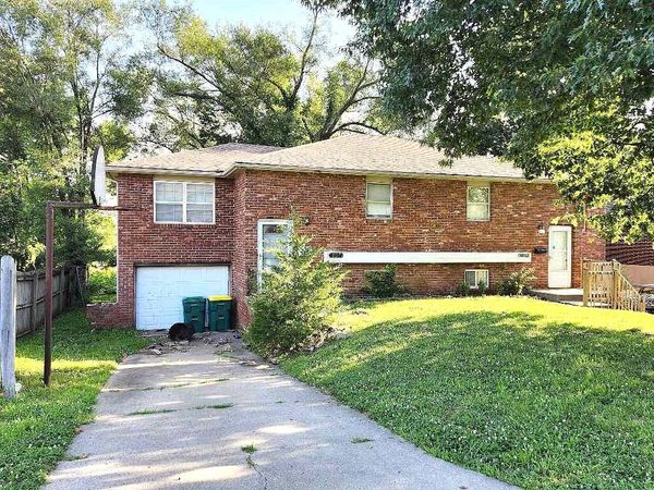 4934 Dixie Avenue, Kansas City, KS 66106