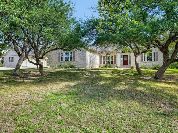 1049 Sunset Canyon DR S, Dripping Springs, TX 78620