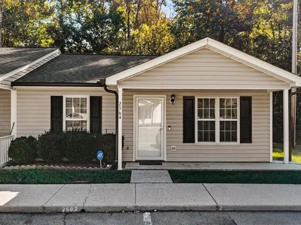 2564 Ambassador Court , High Point, NC 27265