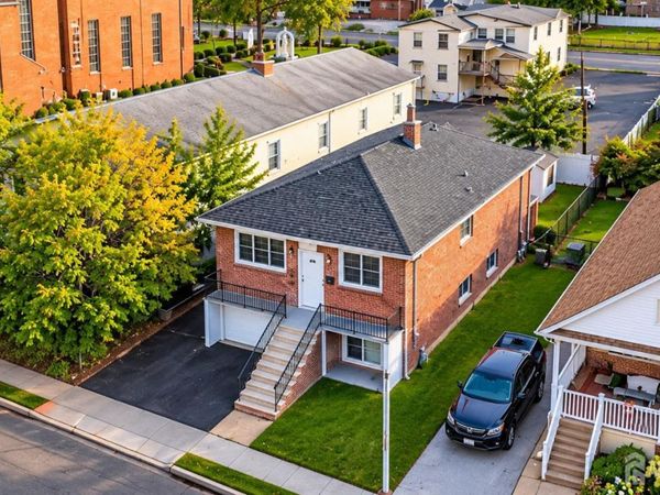 287 E Smith Street , Woodbridge, NJ 07095