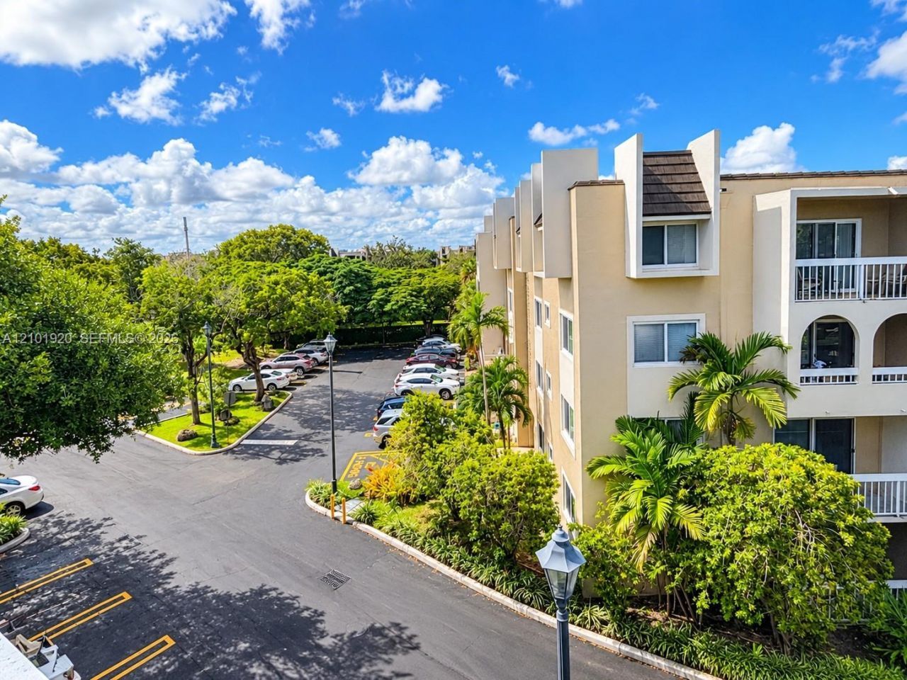 7707 Camino Real , Unit B-409, Miami, FL 33143 Photo