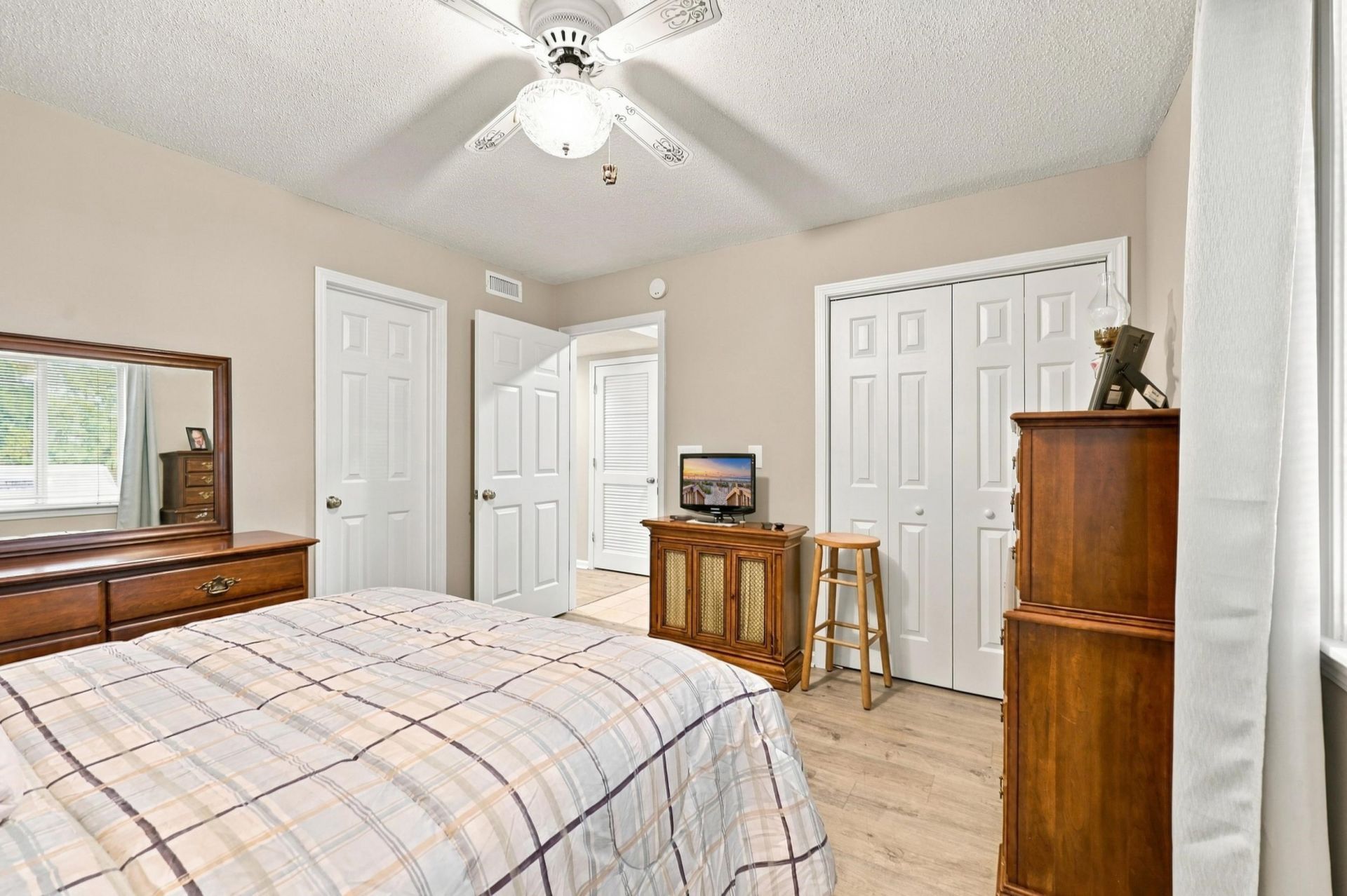 4502 W Harbour Ct.  Photo 8