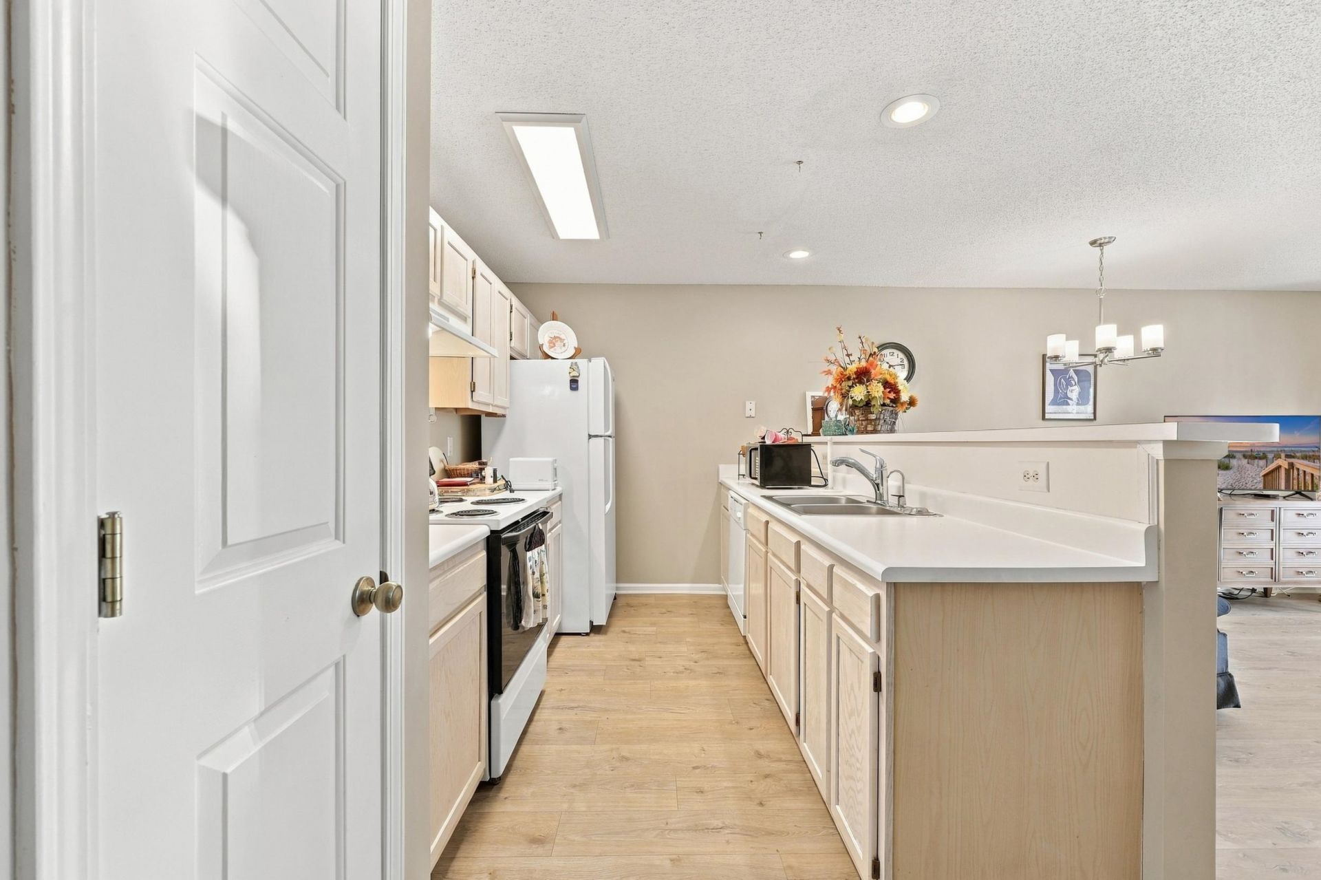 4502 W Harbour Ct.  Photo 9