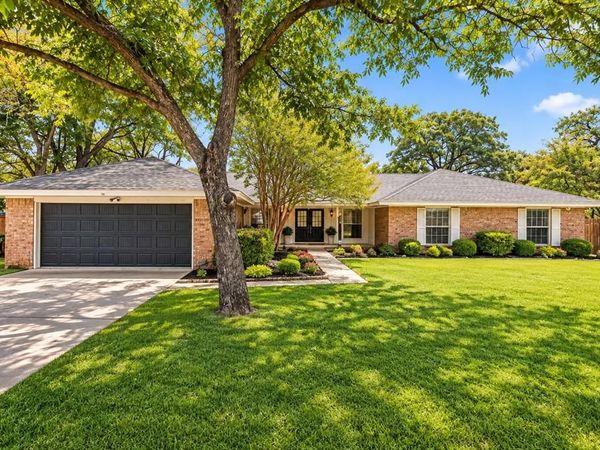 2351 Jenson Court, Fort Worth, TX 76112