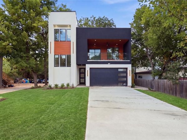 1721 Ave B, Dallas, TX 75203