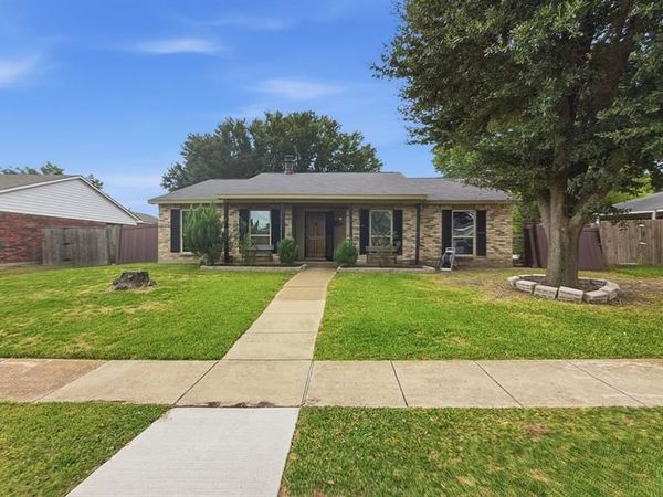 2021 Clark Trail, Grand Prairie, TX 75052