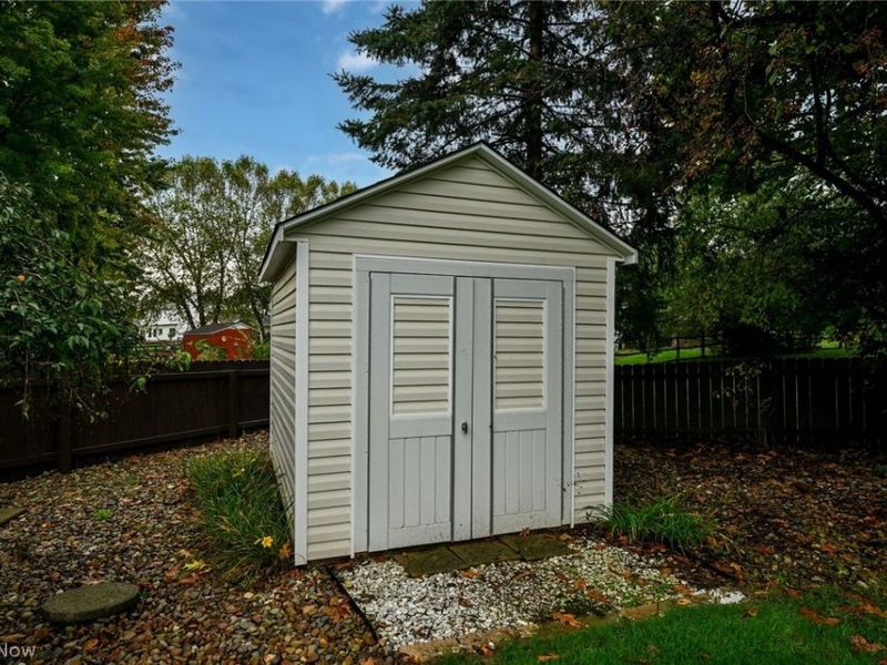 230 Bridgehampton Drive, Medina, OH 44256 Photo 8