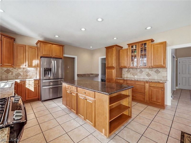 1055 Fox Den Trail, Canfield, OH 44406 Photo 15