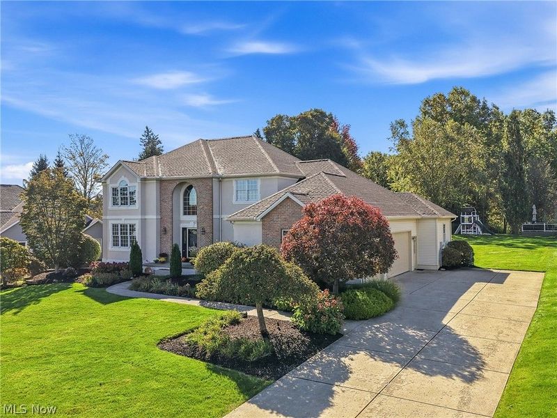 1055 Fox Den Trail, Canfield, OH 44406 Photo 2