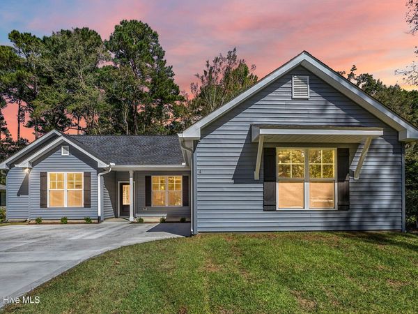 4 Pineridge Court , Carolina Shores, NC 28467