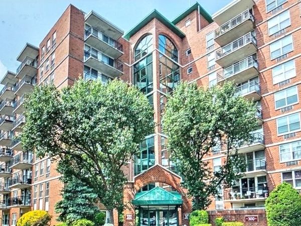 300 Main St, Unit 803, Little Falls, NJ 07424