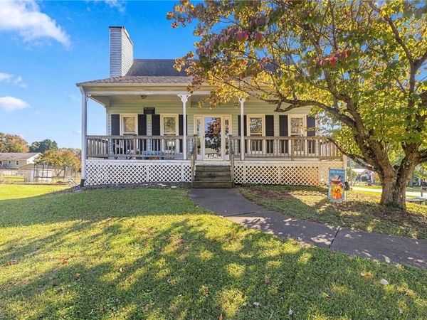 3130 Bethania Ridge Road , Pfafftown, NC 27040