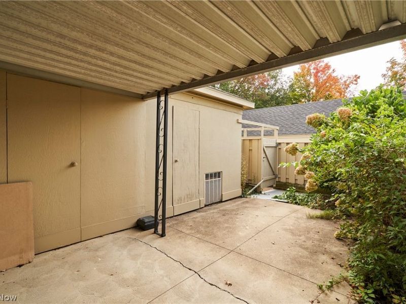 76 Menlo Park Drive, Akron, OH 44313 Photo 13