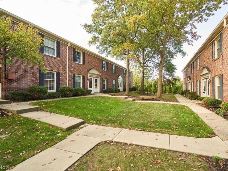 76 Menlo Park Drive, Akron, OH 44313 Photo 15