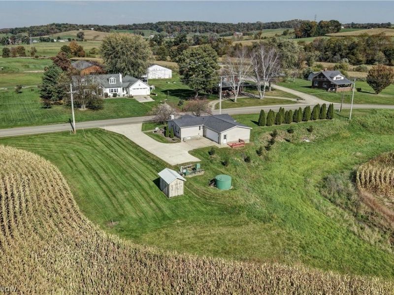 2955 Winklepleck Road NW, Sugarcreek, OH 44681 Photo 24