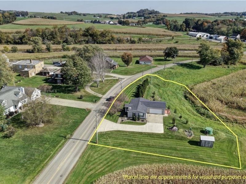 2955 Winklepleck Road NW, Sugarcreek, OH 44681 Photo 3
