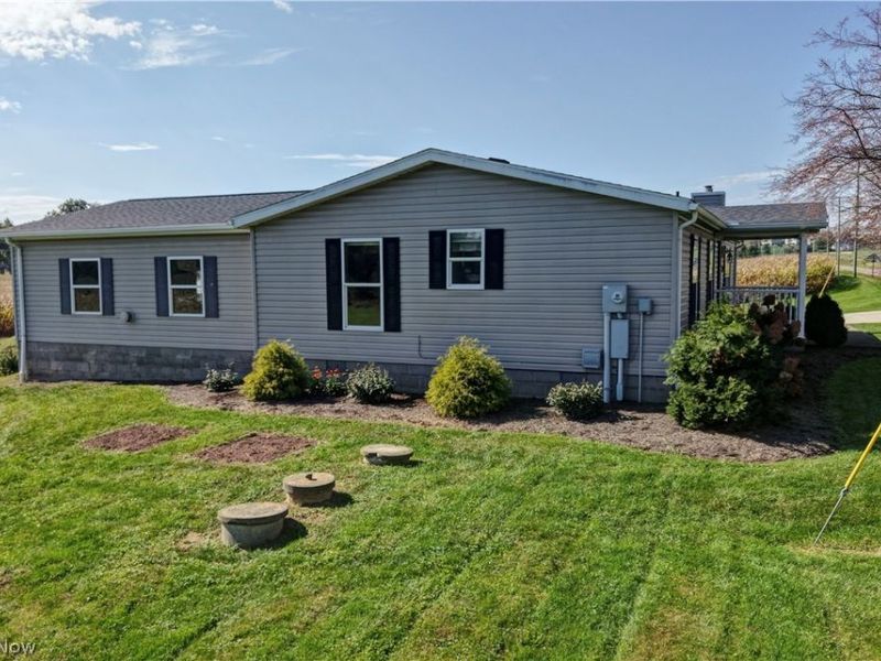 2955 Winklepleck Road NW, Sugarcreek, OH 44681 Photo 9