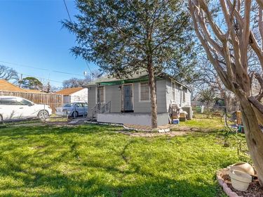 2252 Mail Avenue, Dallas, TX 75235