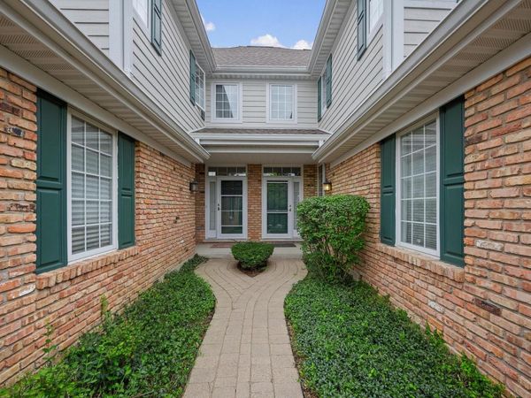 316 Reserve Circle , Clarendon Hills, IL 60514