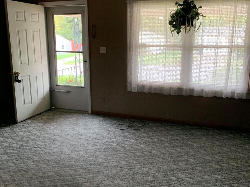 450 N Shoshone Drive , Lancaster, OH 43130 Photo 5