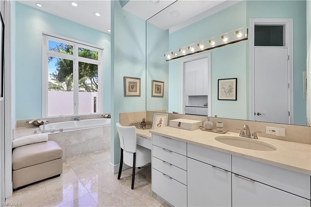 3451 Creekview Dr , Bonita Springs, FL 34134 Photo