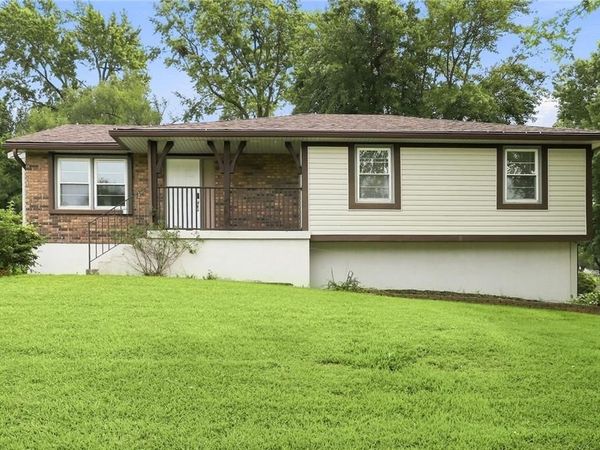 1601 N Glen Ellyn Street, Independence, MO 64056