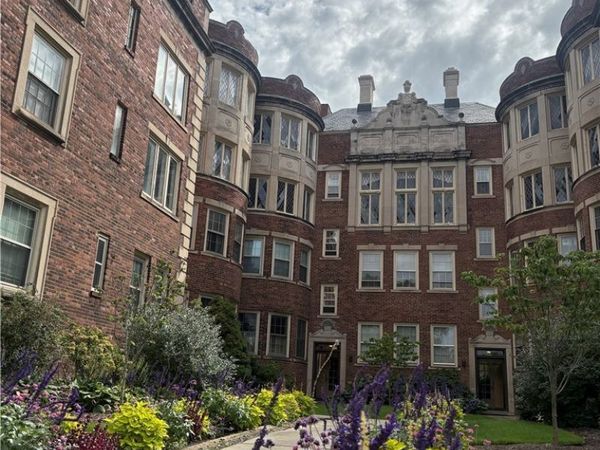 16300 Van Aken Boulevard , Unit 202A, Shaker Heights, OH 44120