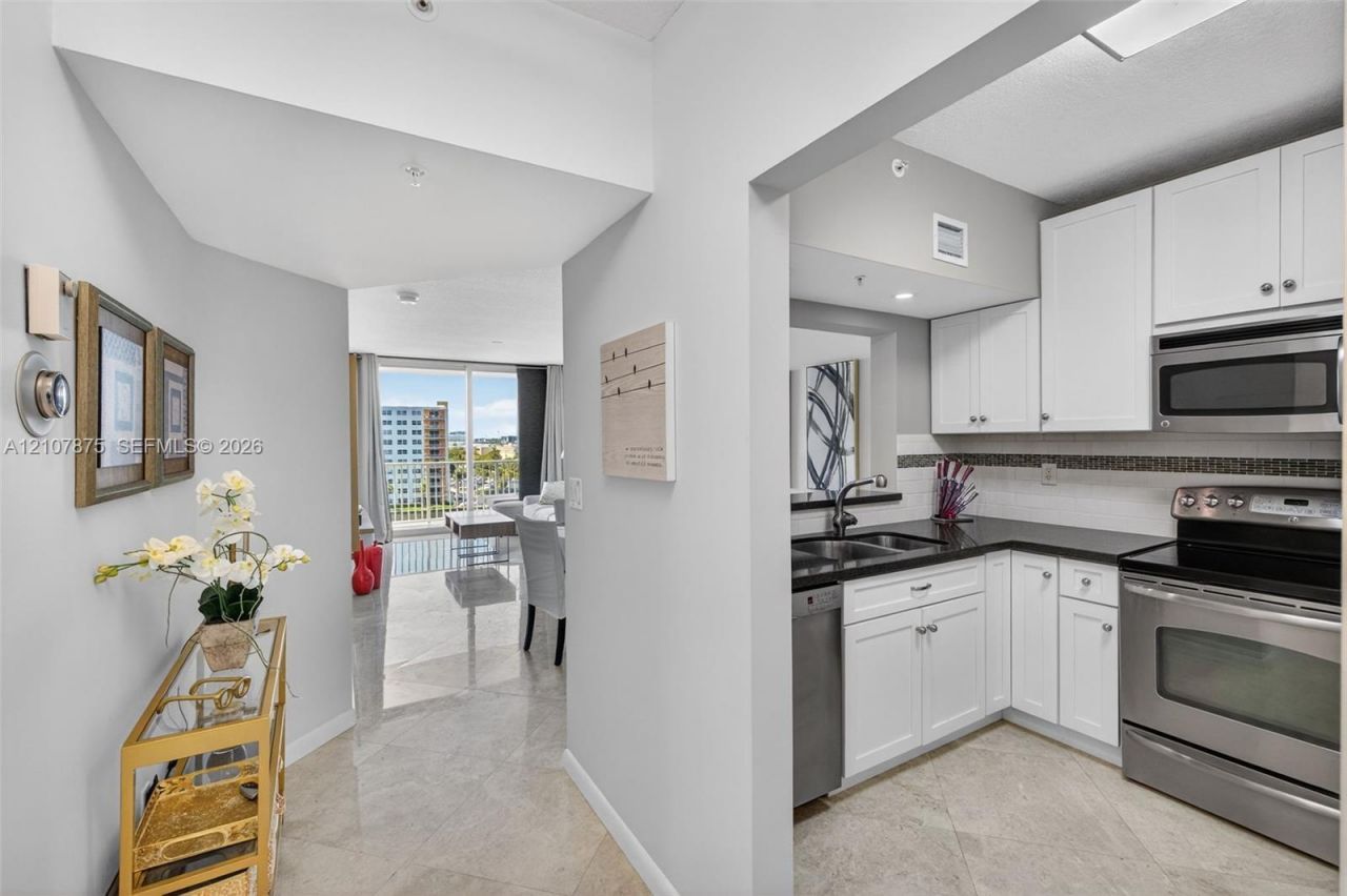 3020 NE 32nd Ave , Unit 614, Fort Lauderdale, FL 33308 Photo