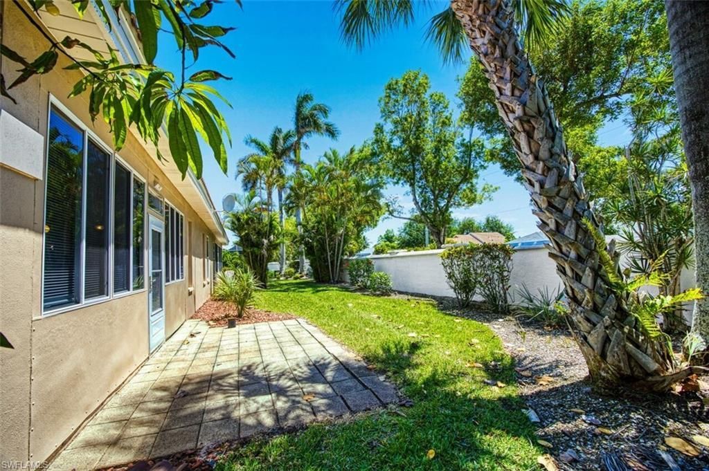 5482 Peppertree Dr , Fort Myers, FL 33908 Photo