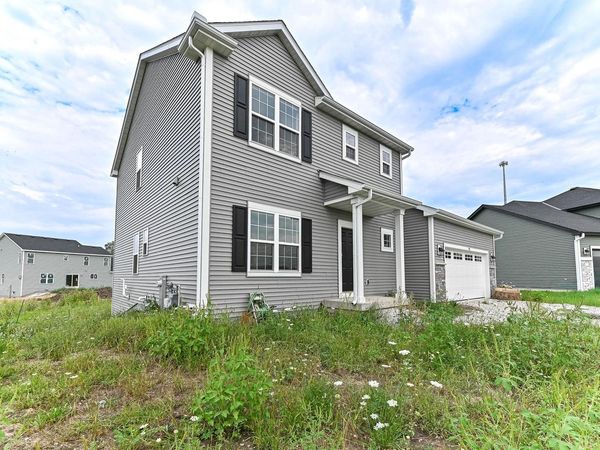 707 Ice Age COURT, Waterford, WI 53185