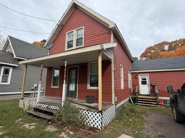 2124 W 4th AVE, Sault Ste Marie, MI 49783