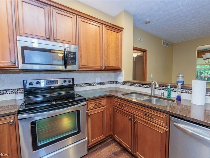 1969 Buckingham Drive, Avon, OH 44011 Photo 13