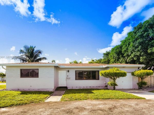 2432 Wiley Ct , Hollywood, FL 33020